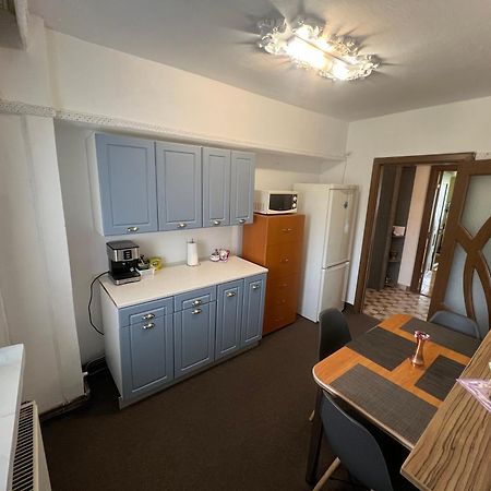Downtown Apartment Craiova Ngoại thất bức ảnh