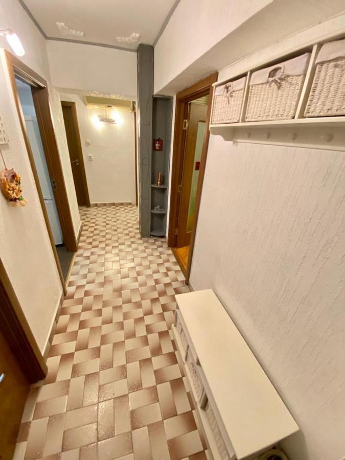 Downtown Apartment Craiova Ngoại thất bức ảnh