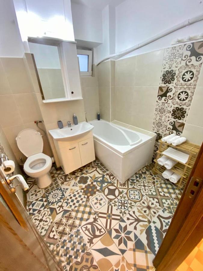 Downtown Apartment Craiova Ngoại thất bức ảnh
